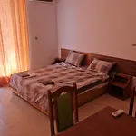 Apartment Pontica *